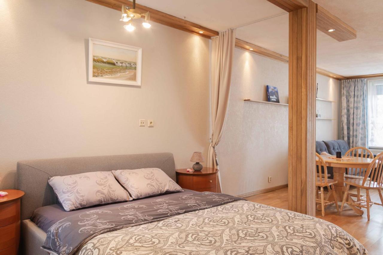 Cozy One Room Apartment With Yard Juodkrantė エクステリア 写真