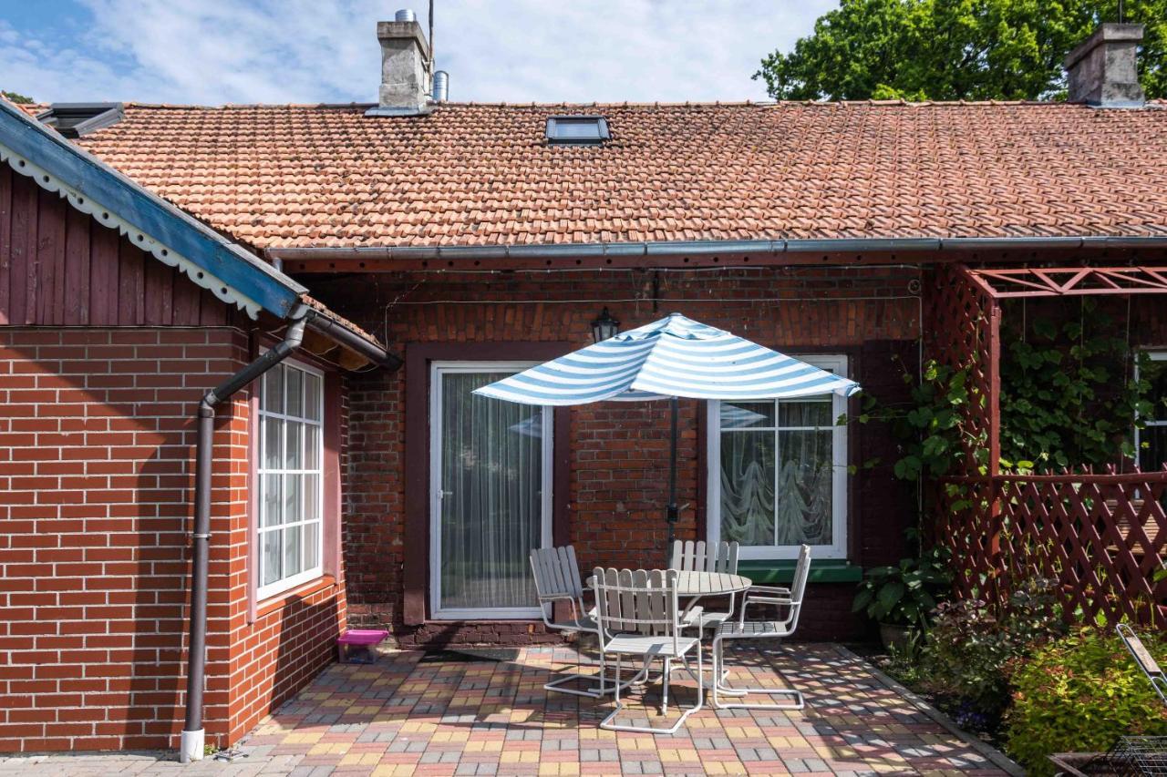 Cozy One Room Apartment With Yard Juodkrantė エクステリア 写真